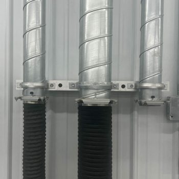Laser ducting vacuum